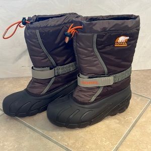 Sorel youth winter boots